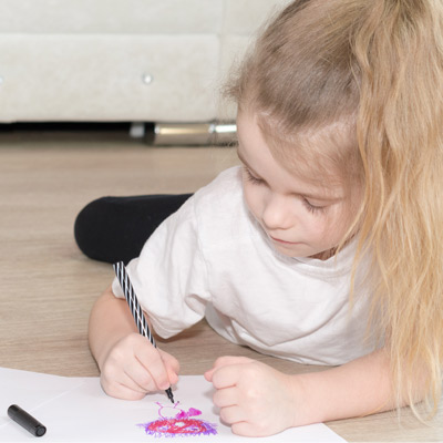 girl-salem-lutheran-preschool-coloma