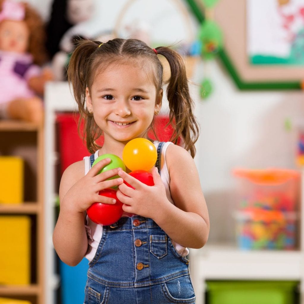 child-salem-lutheran-preschool-coloma